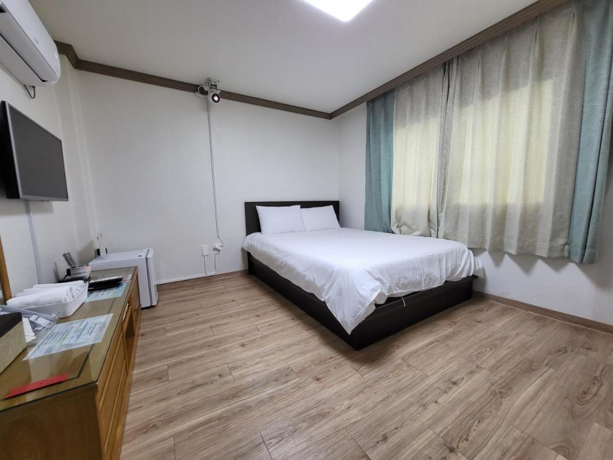 Top Island Hotel Jeju Extérieur photo